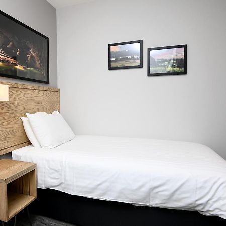 Fox & Goose, Barrow Gurney By Marston'S Inns Felton  Esterno foto